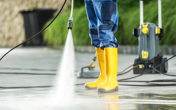 Best Deck Cleaning Services  in Smithville, NJ